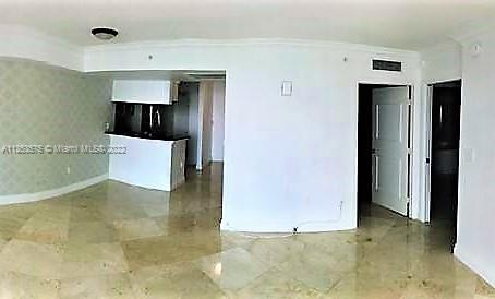 31 SE 5th St Unit: 3006