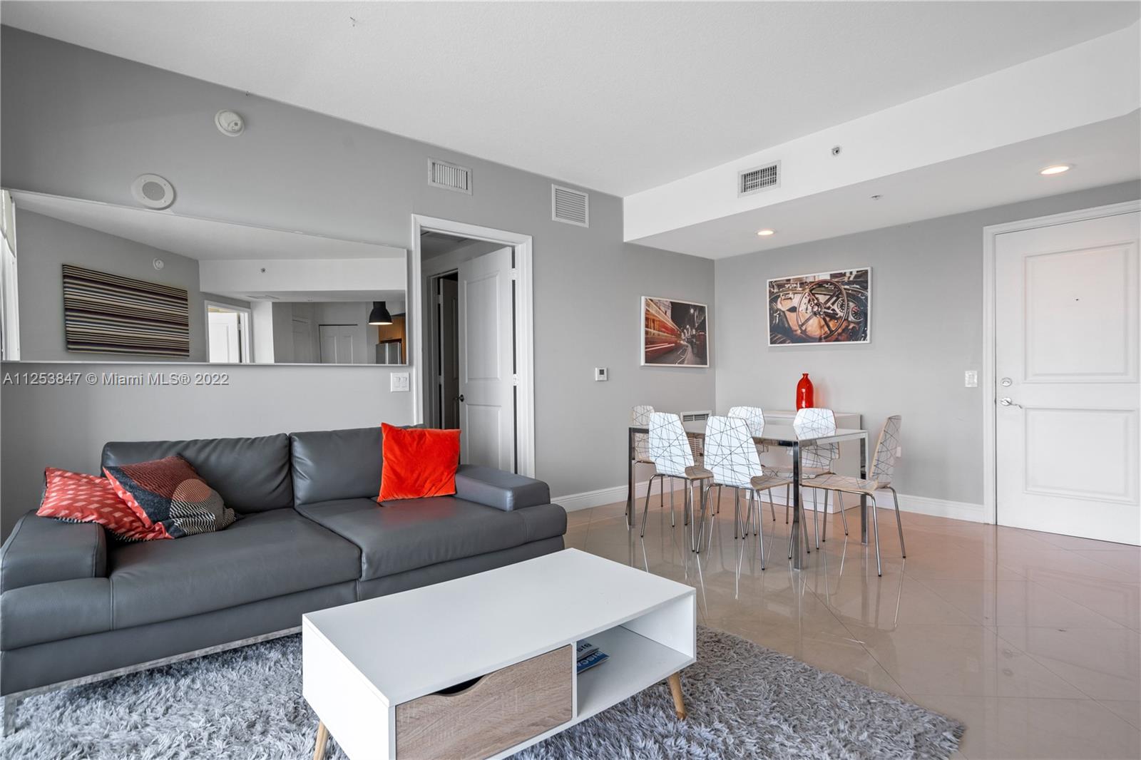480 NE 30th St Unit: 2003