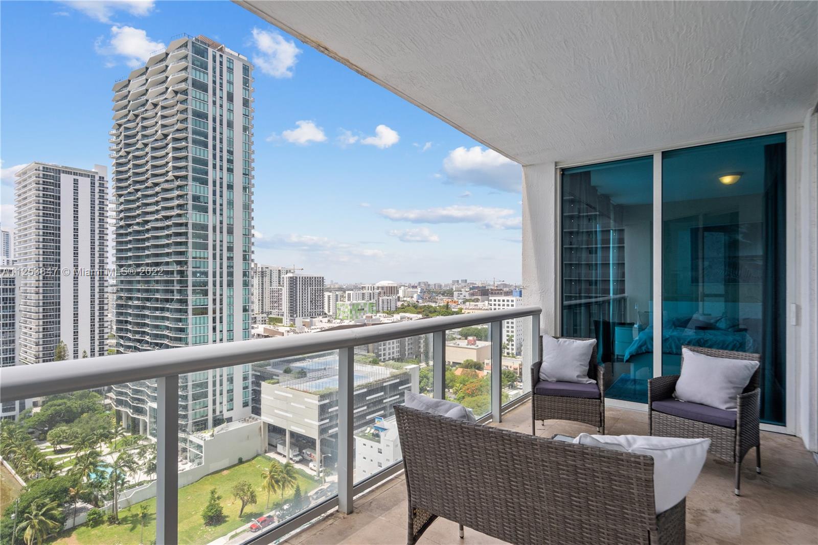 480 NE 30th St Unit: 2003