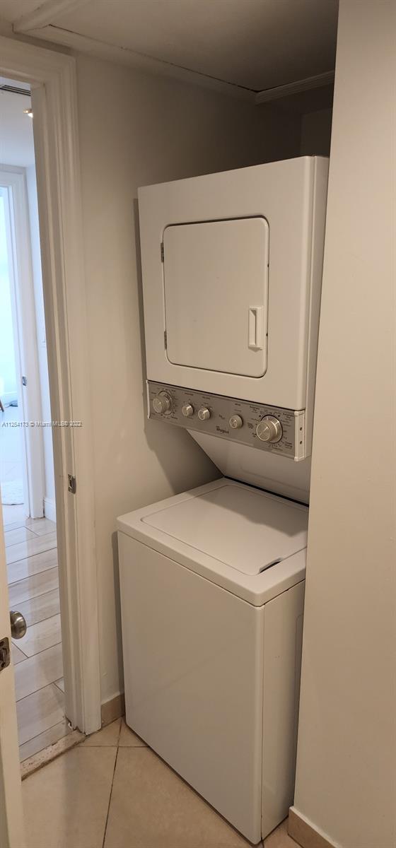 5600 Collins Ave Unit: 17W