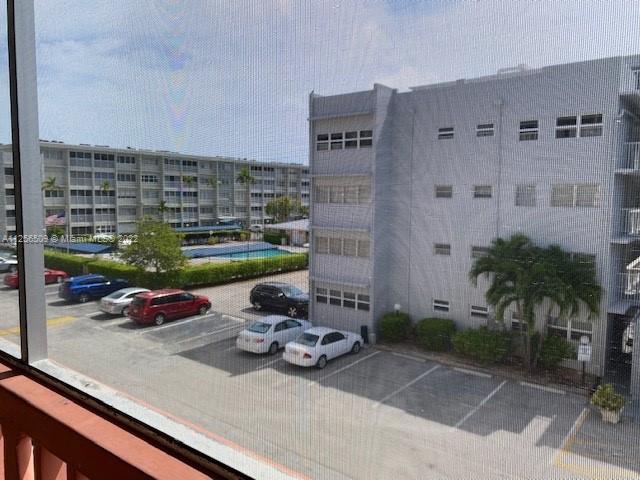 215 SE 3rd Ave Unit: 305A
