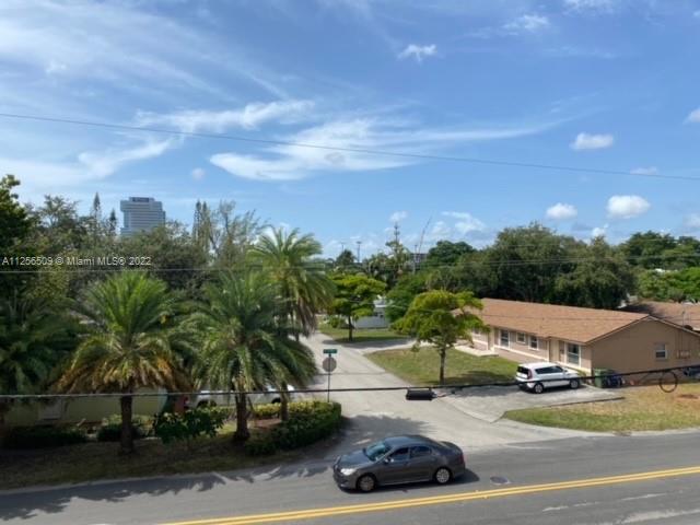 215 SE 3rd Ave Unit: 305A