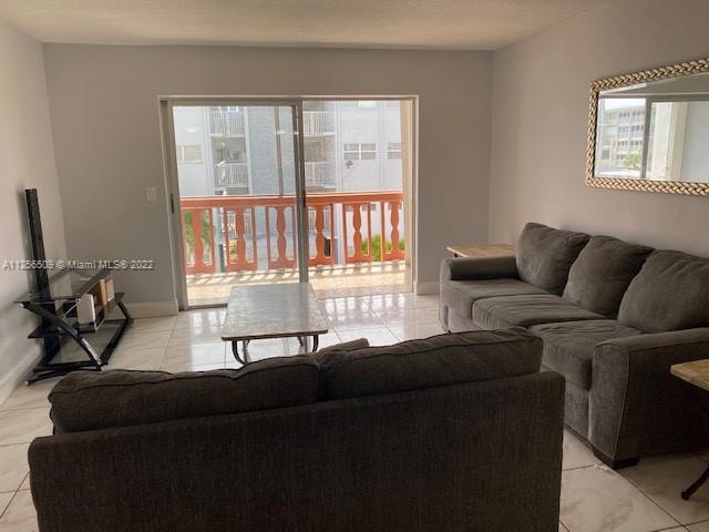 215 SE 3rd Ave Unit: 305A