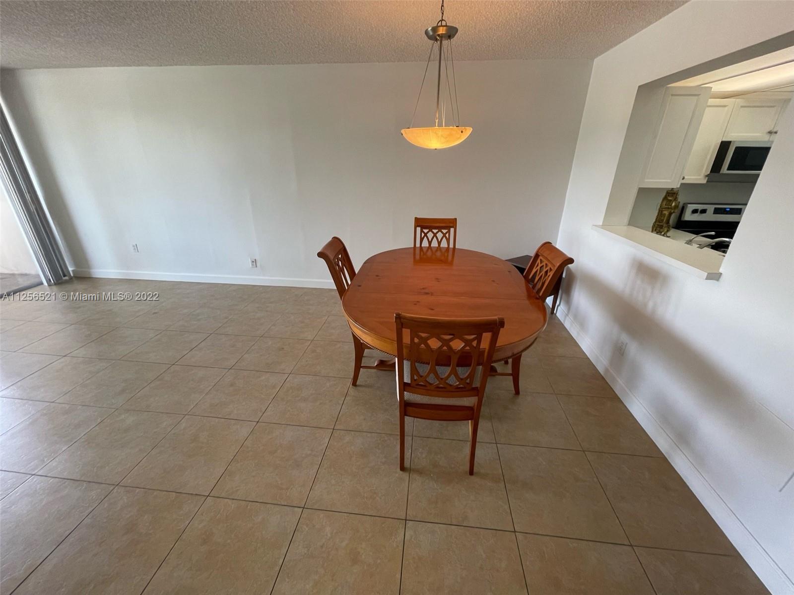 10425 SW 112th Ave Unit: 201