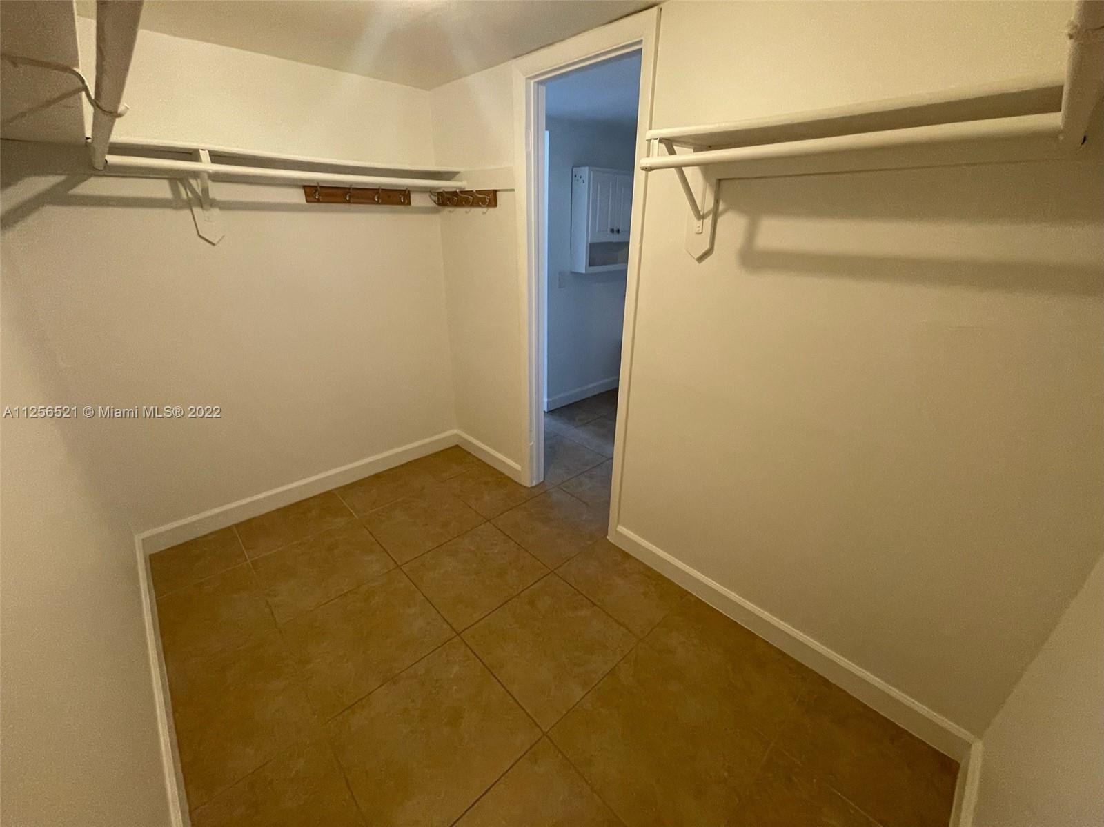10425 SW 112th Ave Unit: 201
