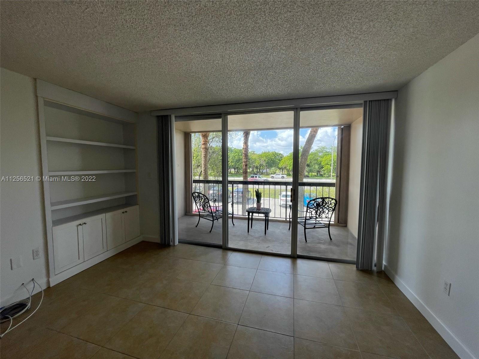 10425 SW 112th Ave Unit: 201