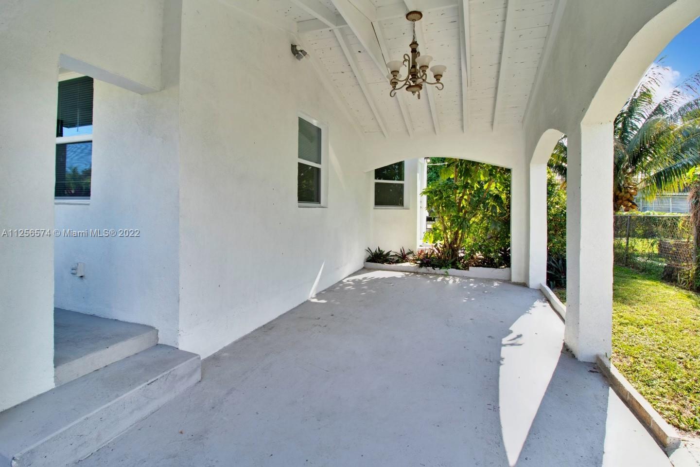 2604 Fletcher Ct