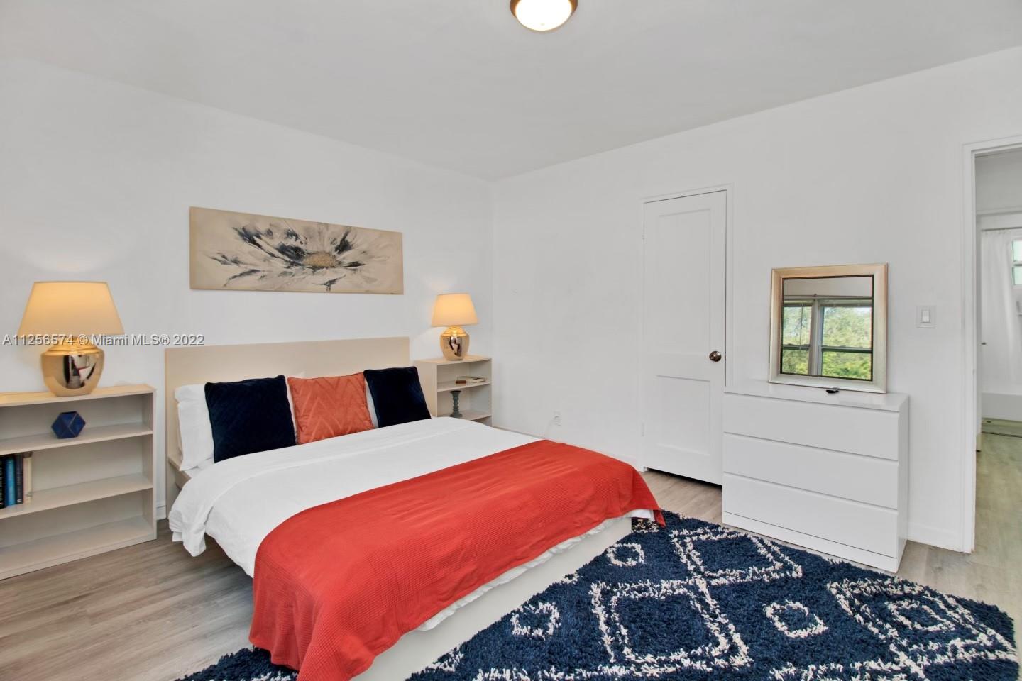 2604 Fletcher Ct