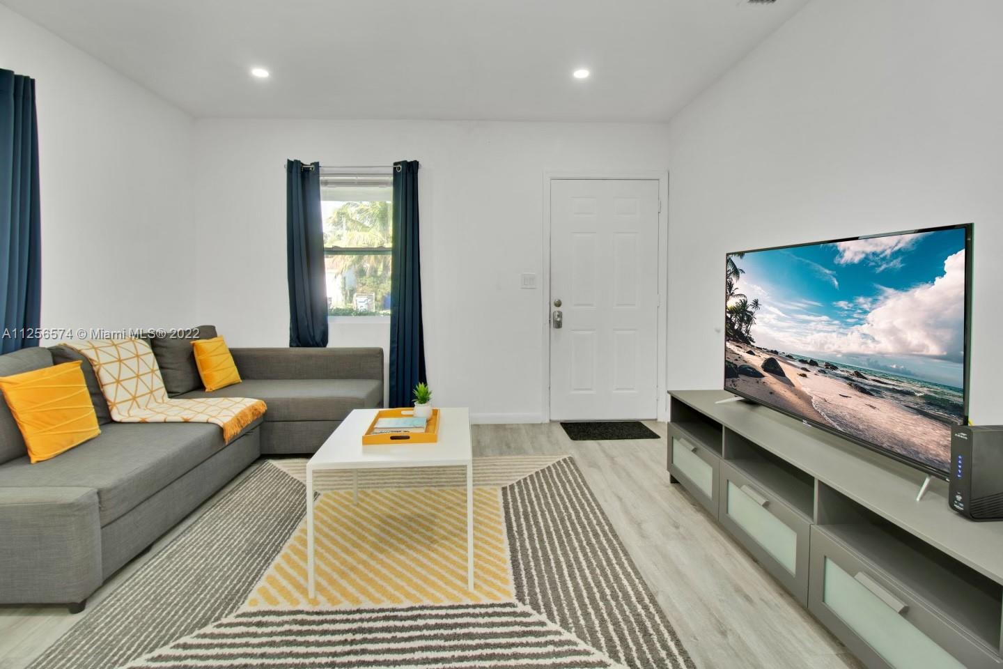 2604 Fletcher Ct