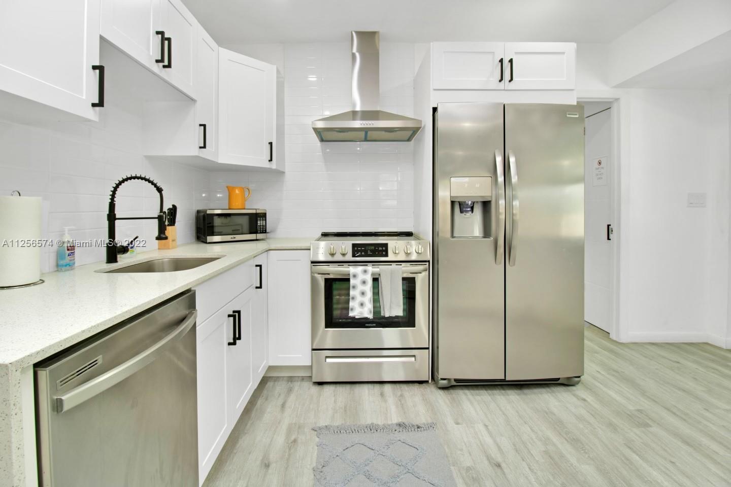 2604 Fletcher Ct