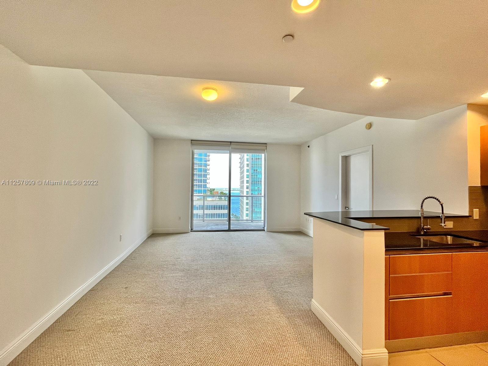 1060 Brickell Ave Unit: 2005
