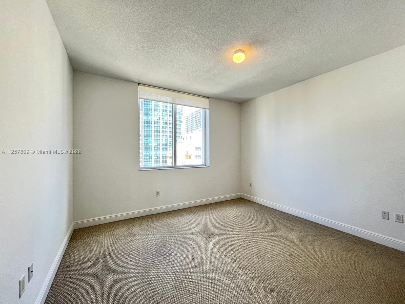 1060 Brickell Ave Unit: 2005