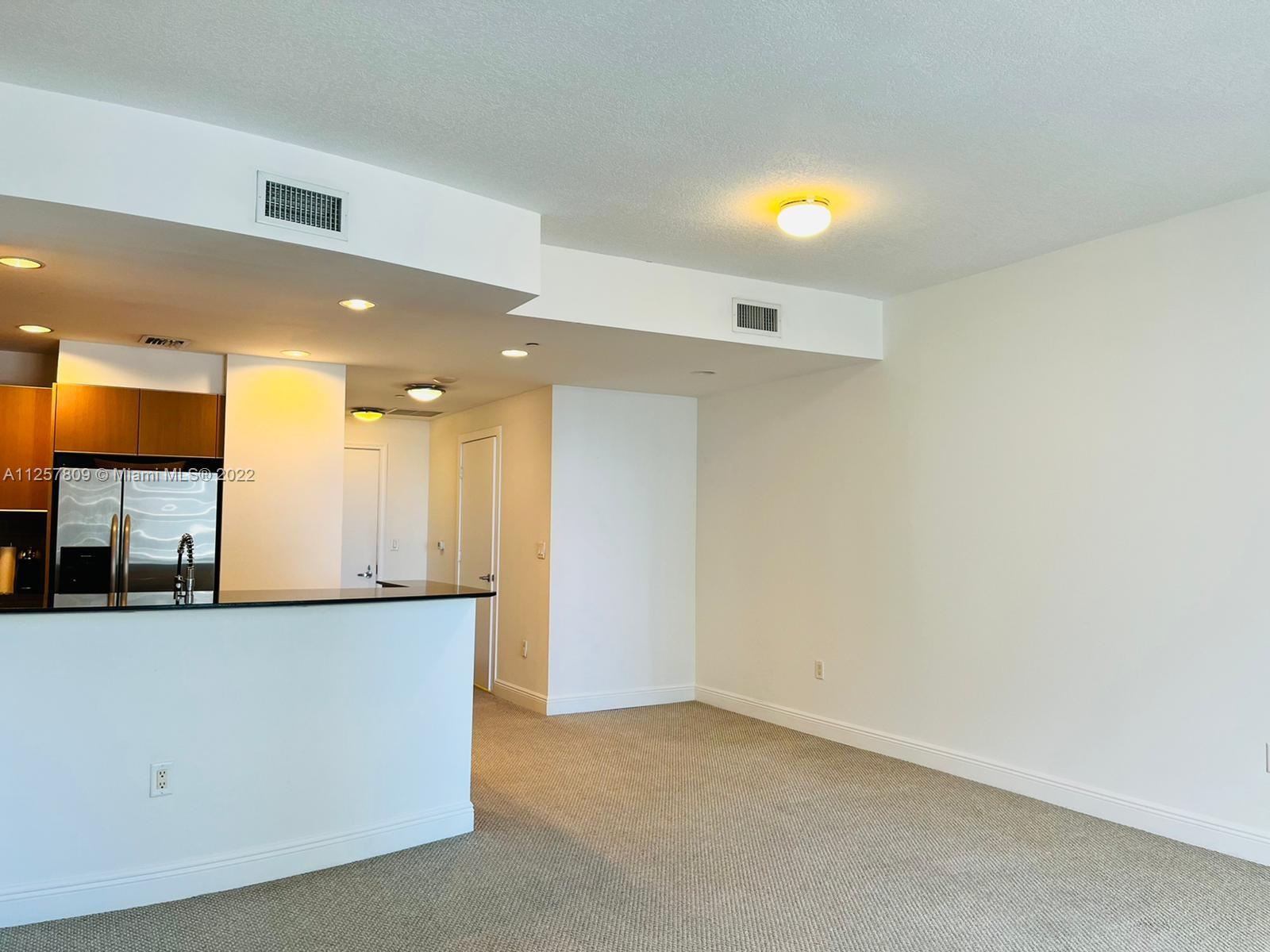 1060 Brickell Ave Unit: 2005