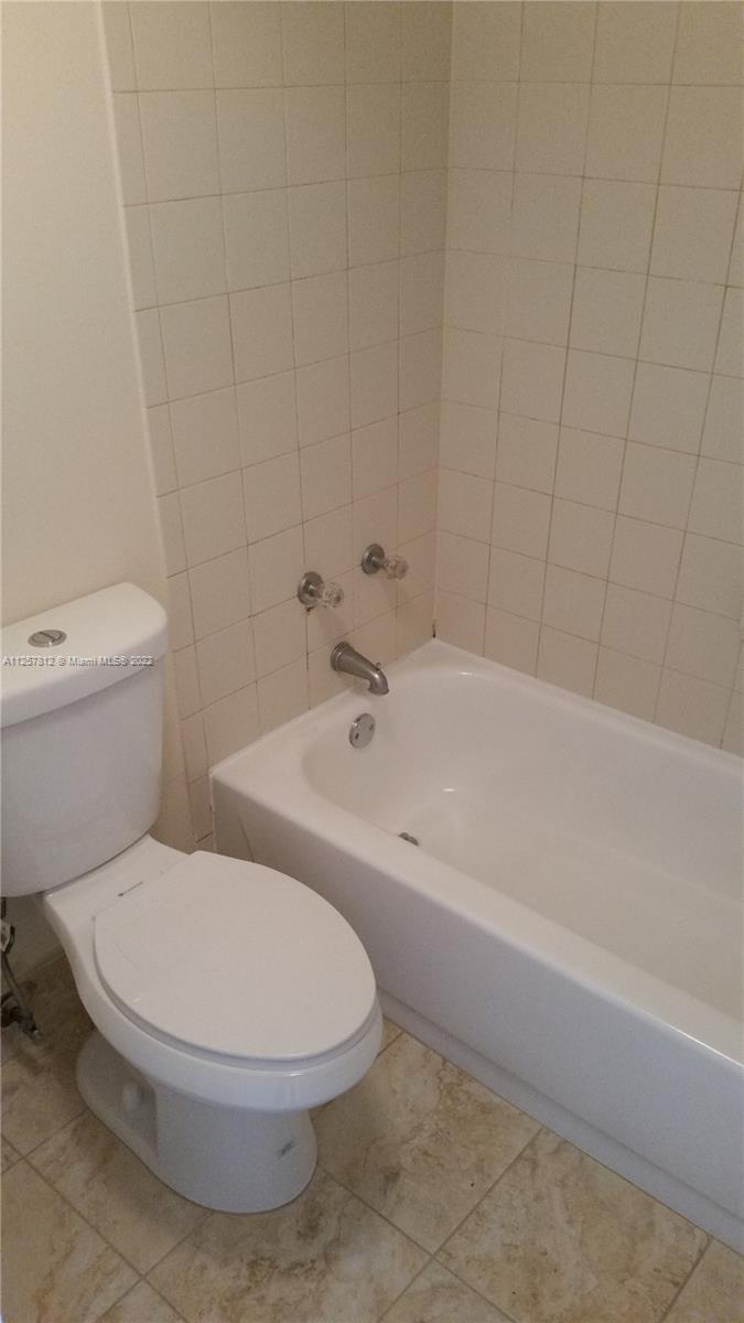 8600 SW 212th St Unit: 210