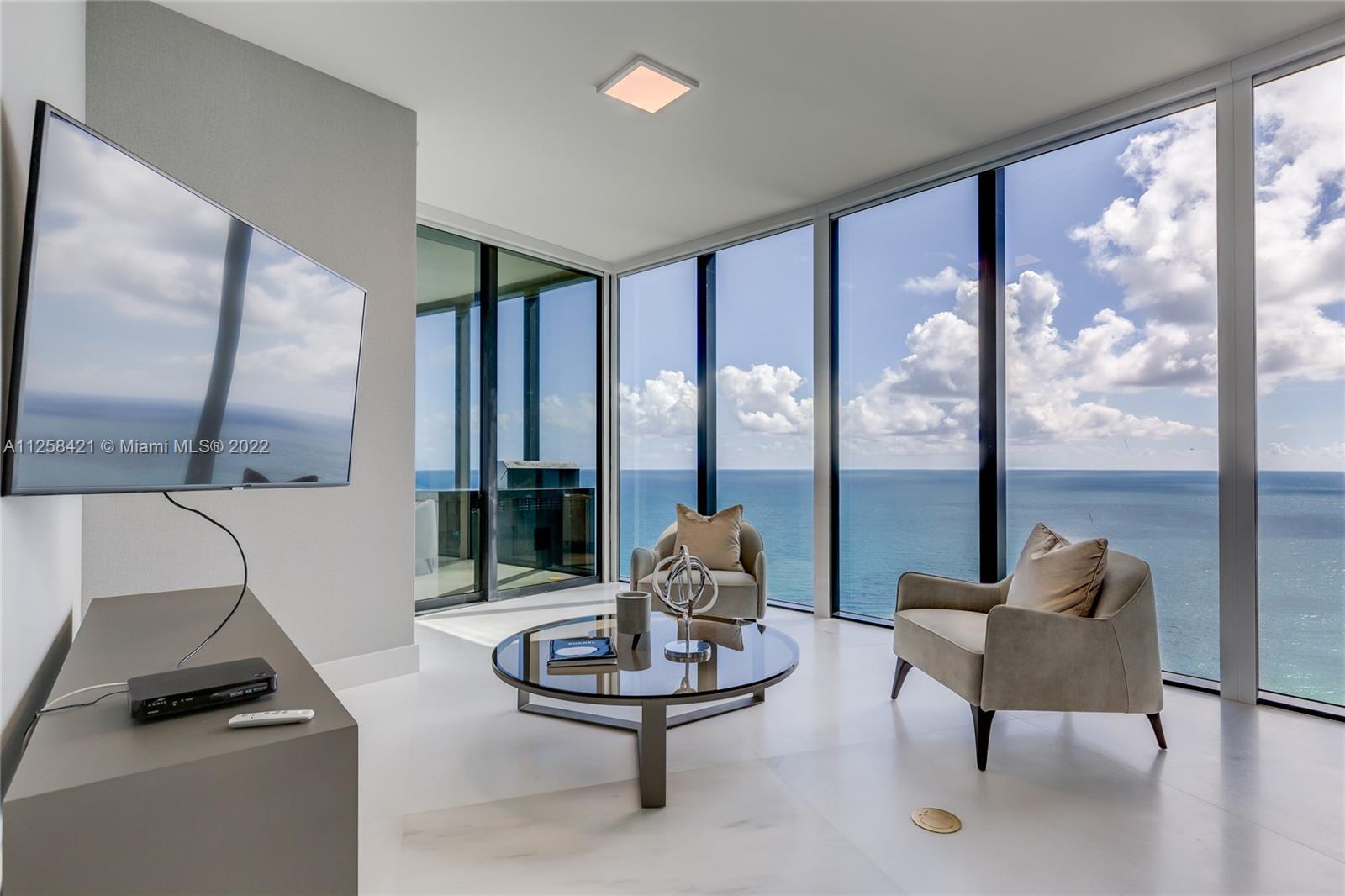 18555 Collins Ave Unit: 3901