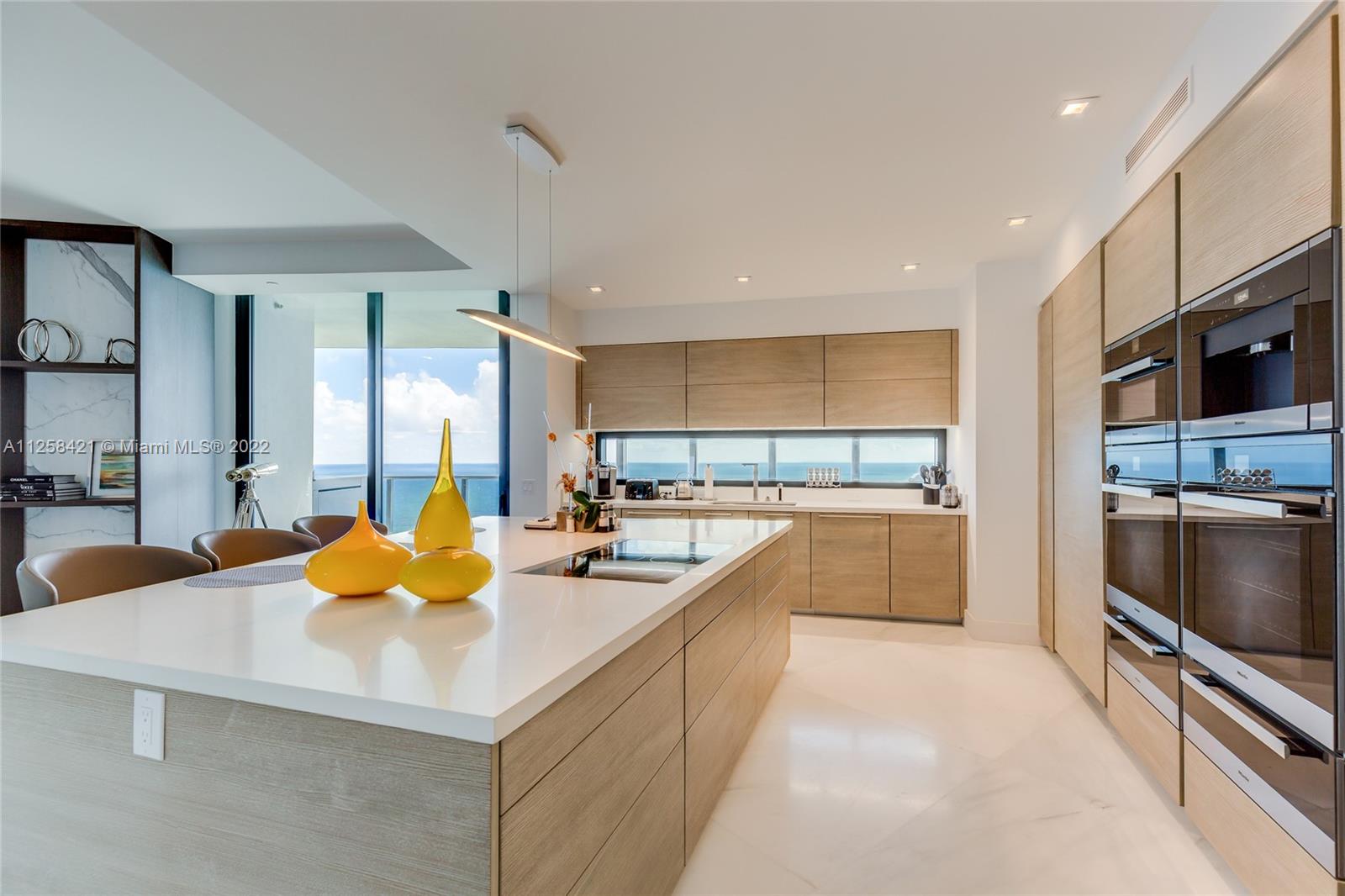 18555 Collins Ave Unit: 3901