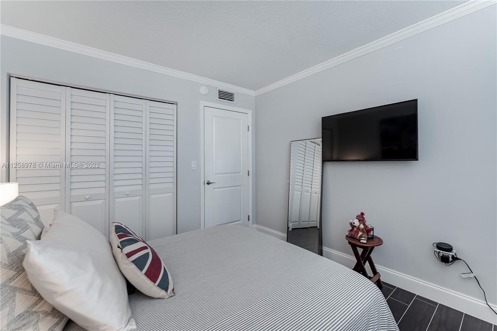 10875 SW 112th Ave Unit: 118