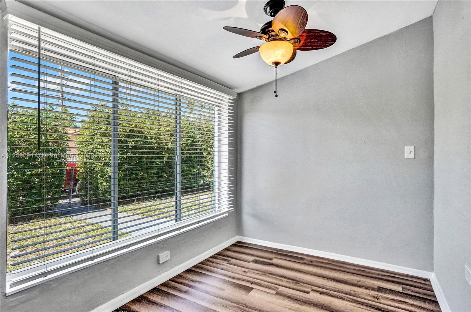 1172 NW 60th St