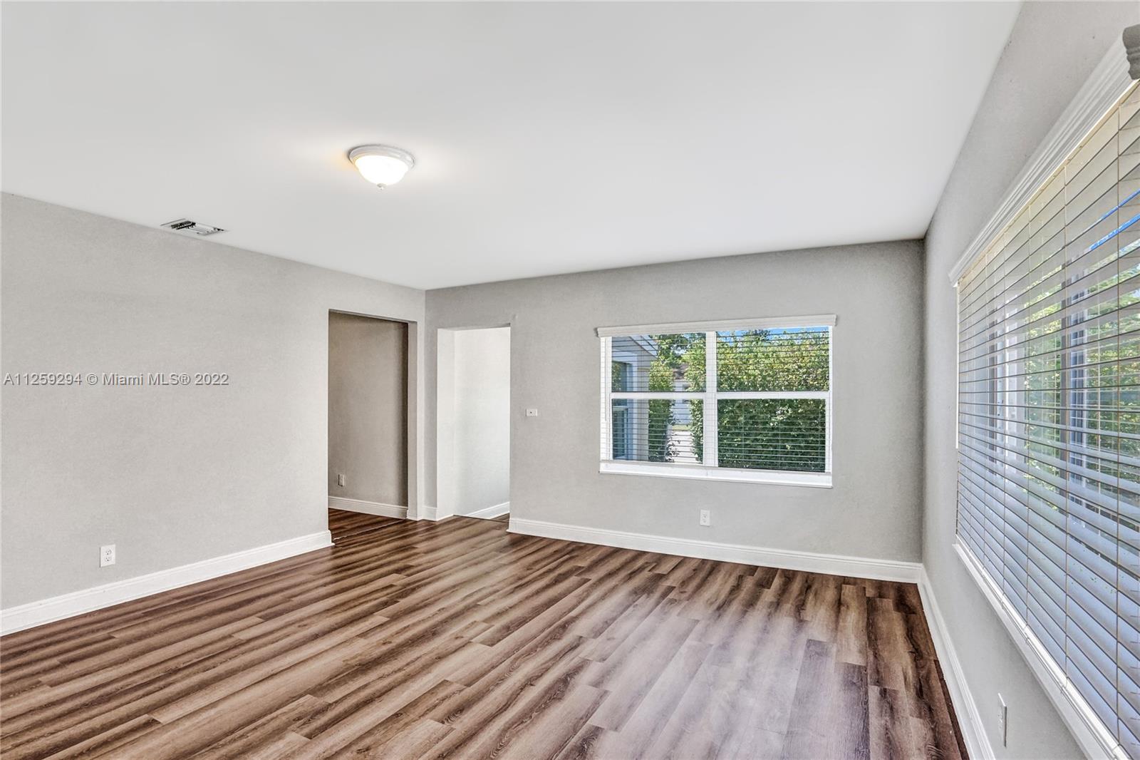 1172 NW 60th St