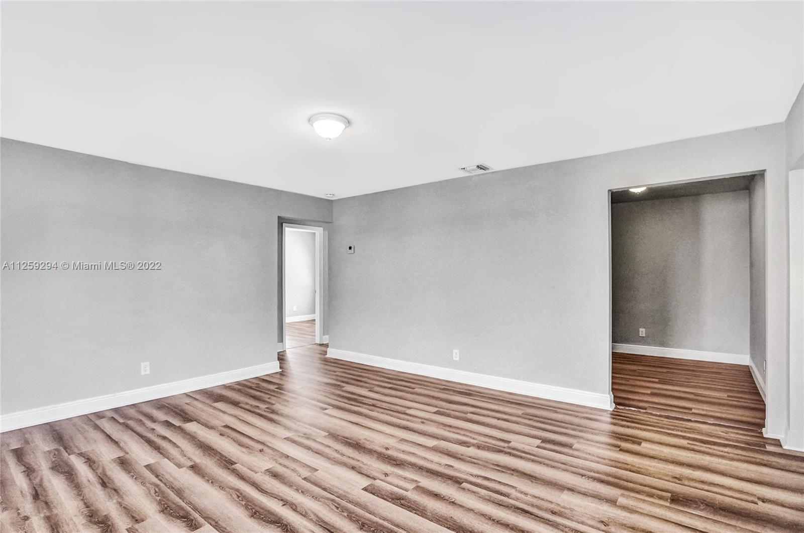 1172 NW 60th St