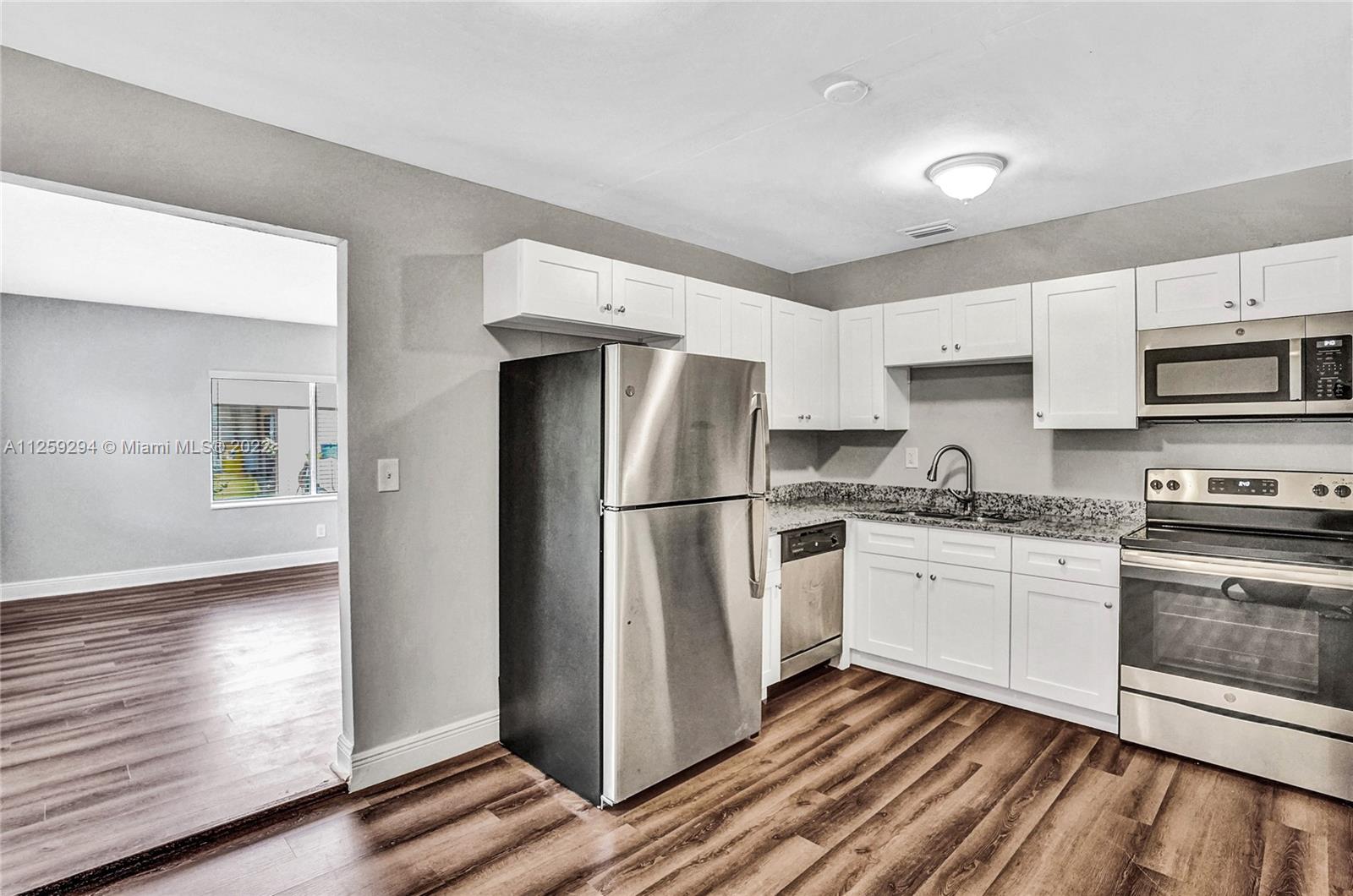 1172 NW 60th St