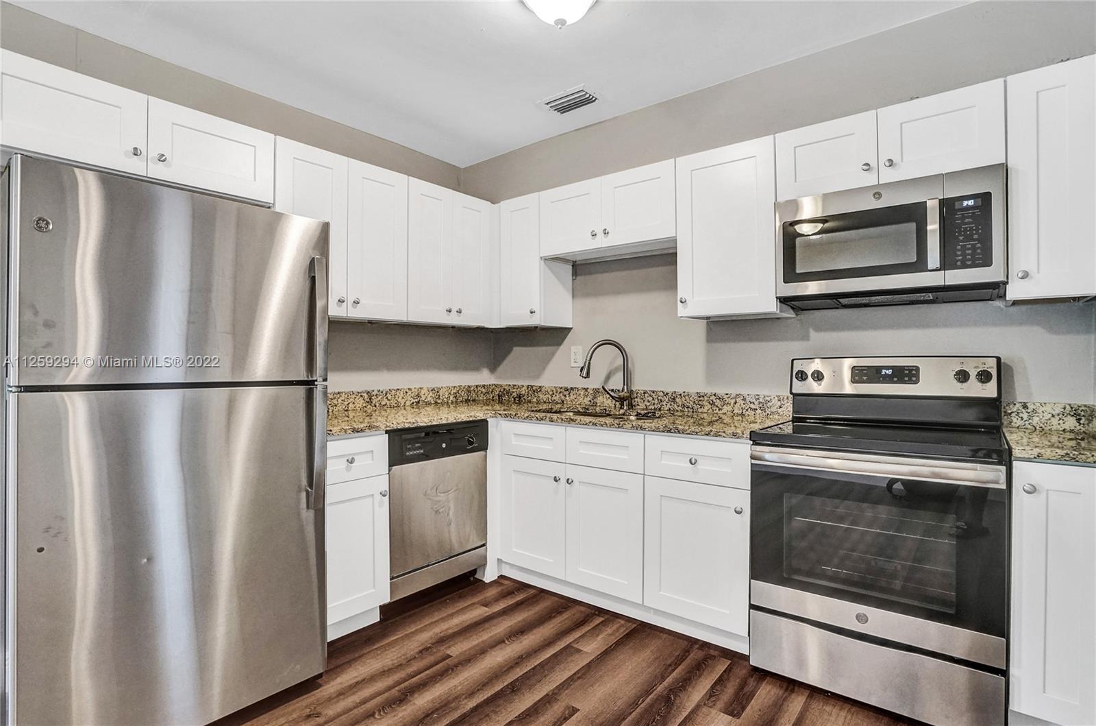 1172 NW 60th St