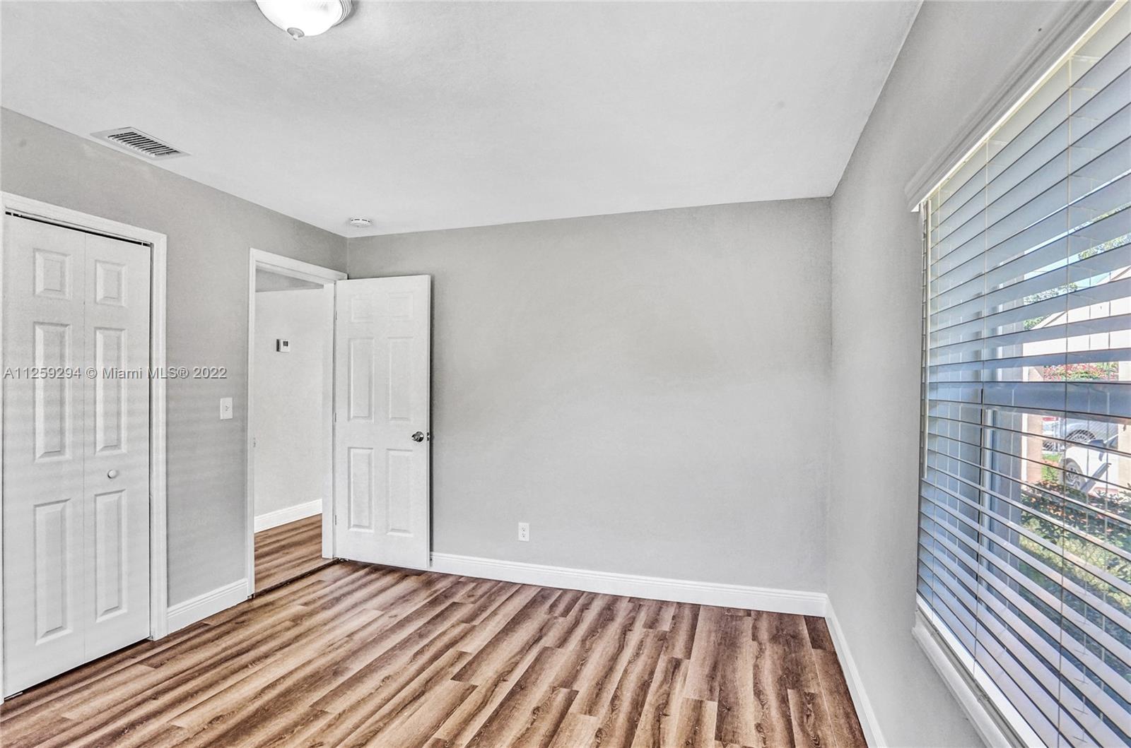 1172 NW 60th St