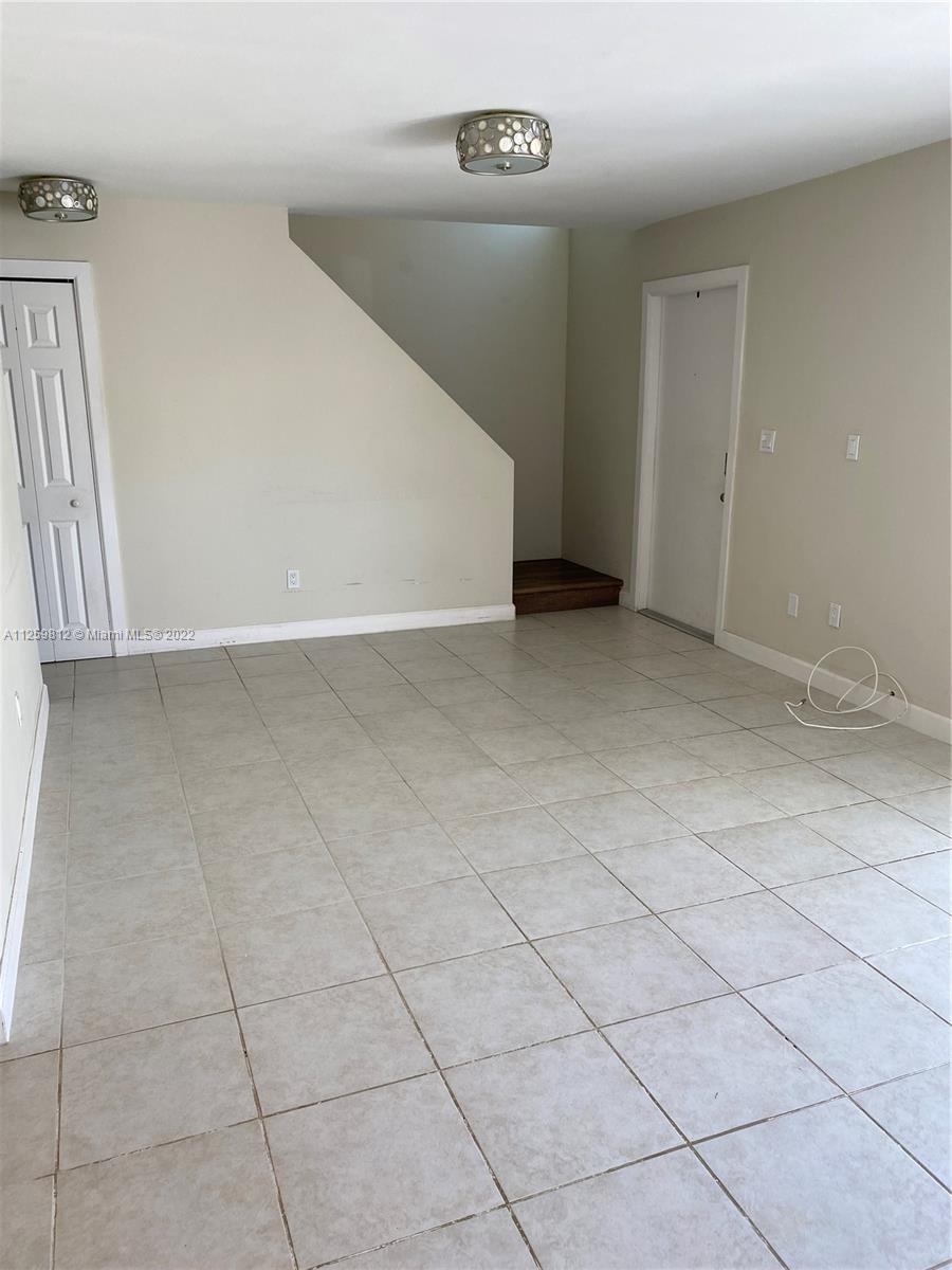 15859 SW 90th Ct Unit: C-D