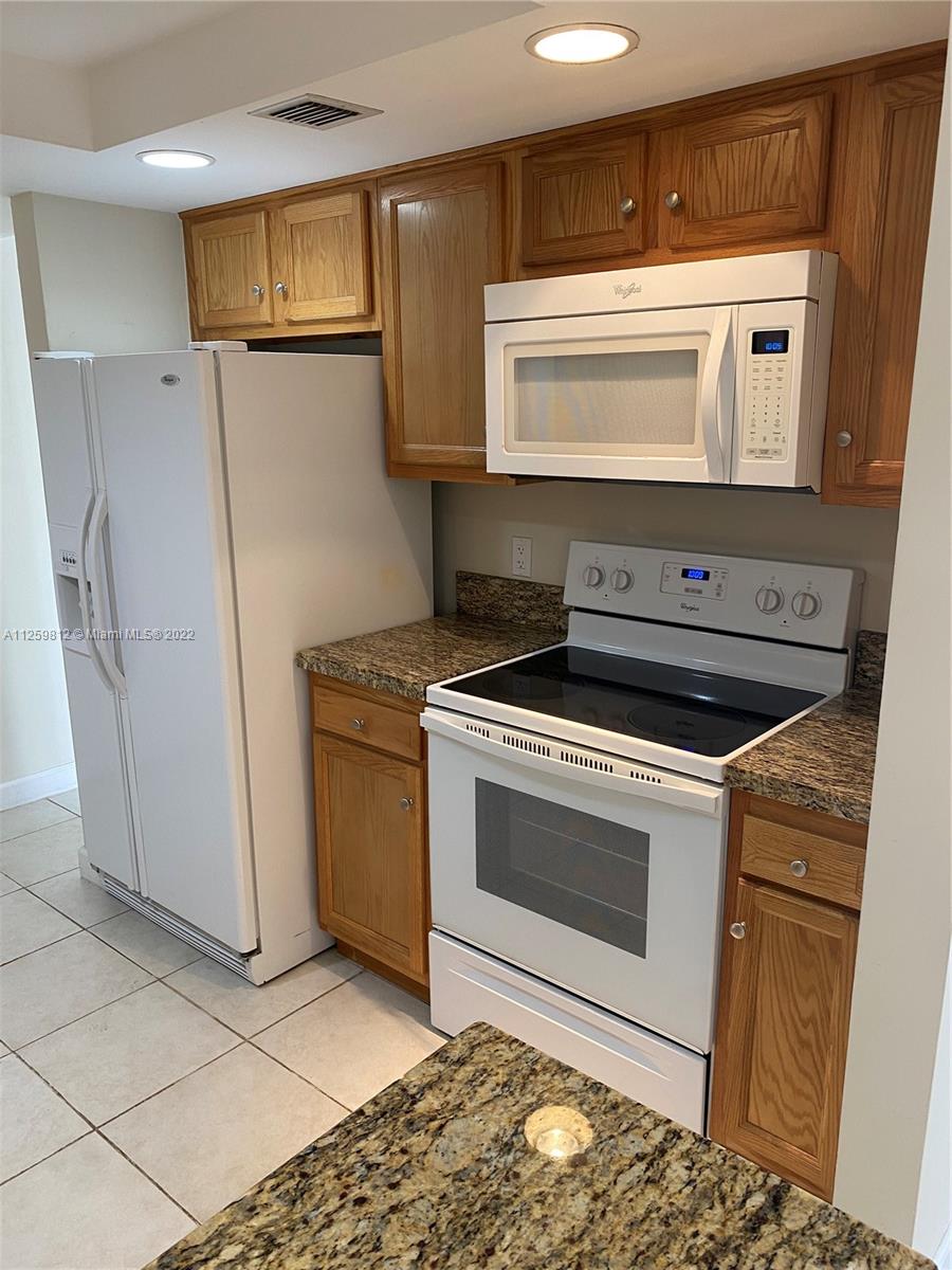 15859 SW 90th Ct Unit: C-D