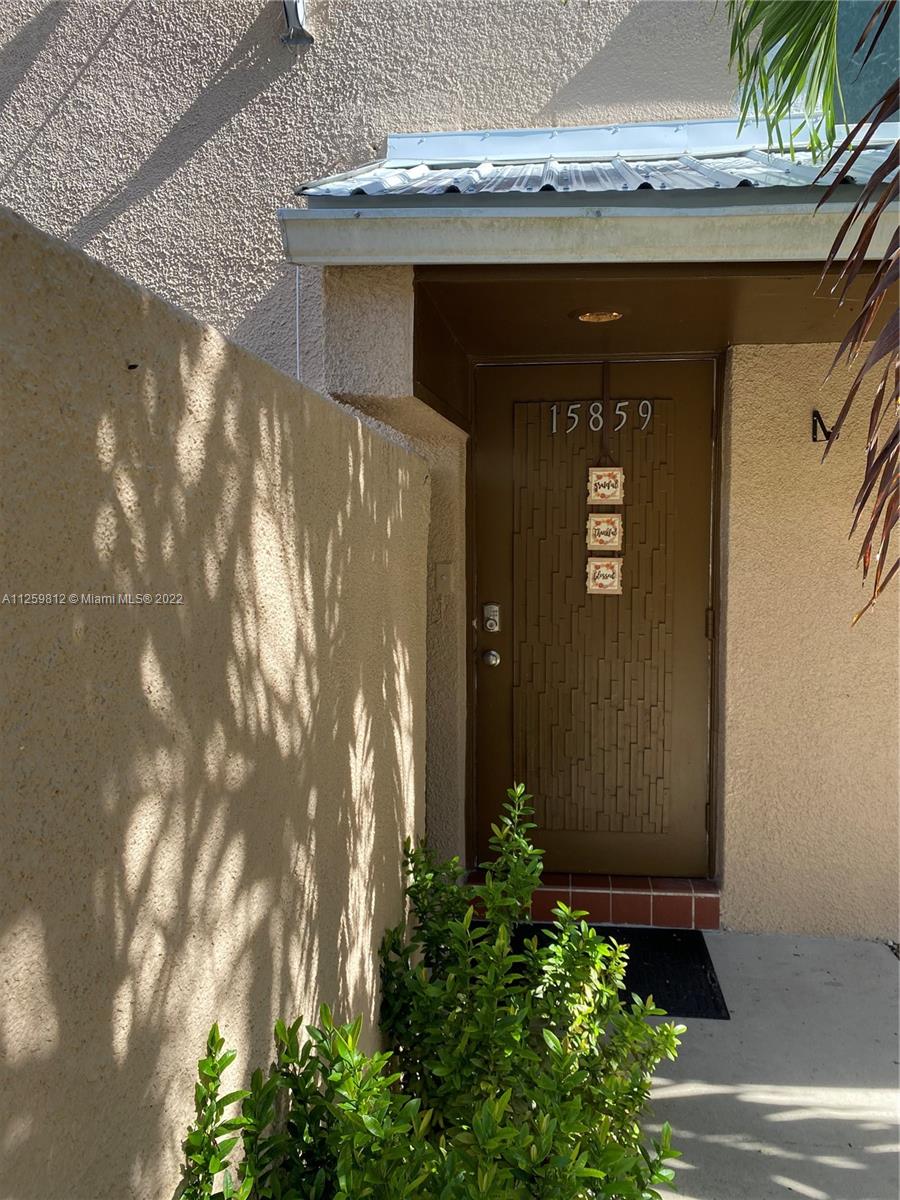 15859 SW 90th Ct Unit: C-D