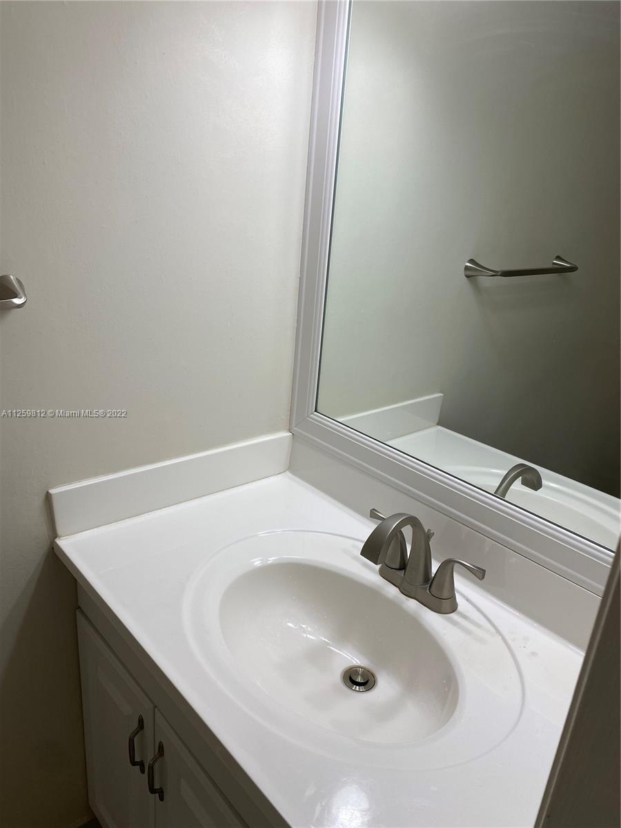 15859 SW 90th Ct Unit: C-D