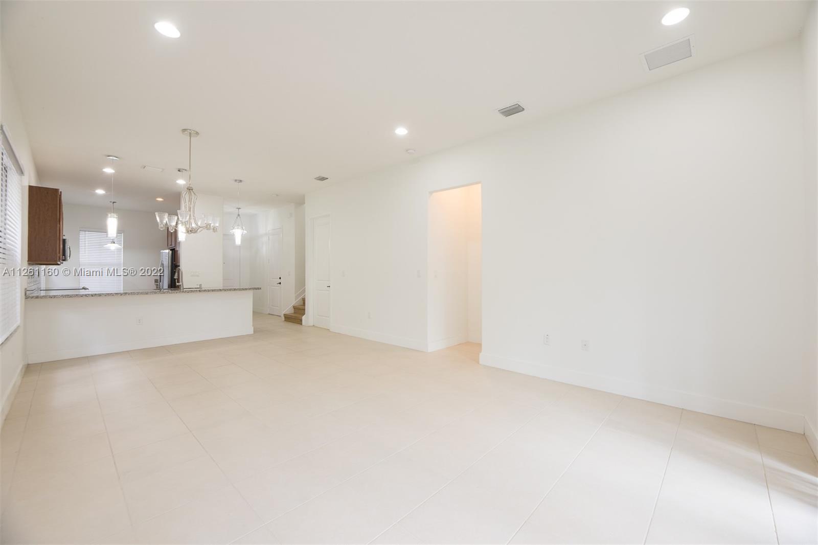 3275 W 96th Pl