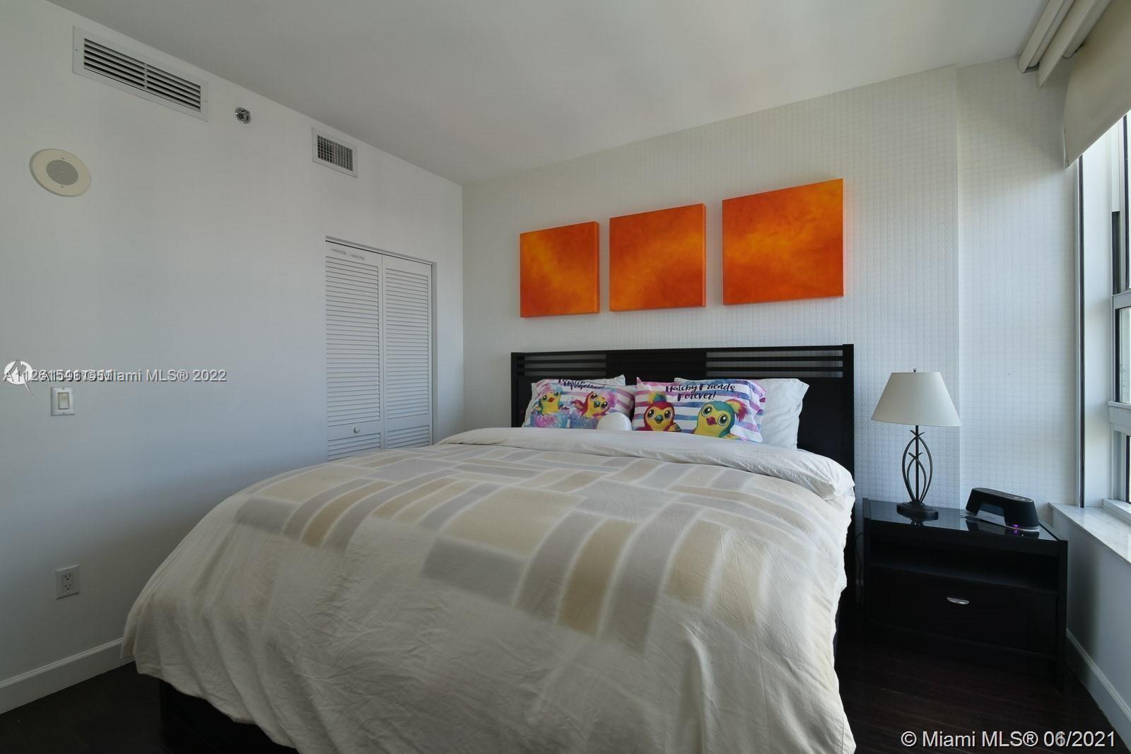 951 Brickell Ave Unit: 2104