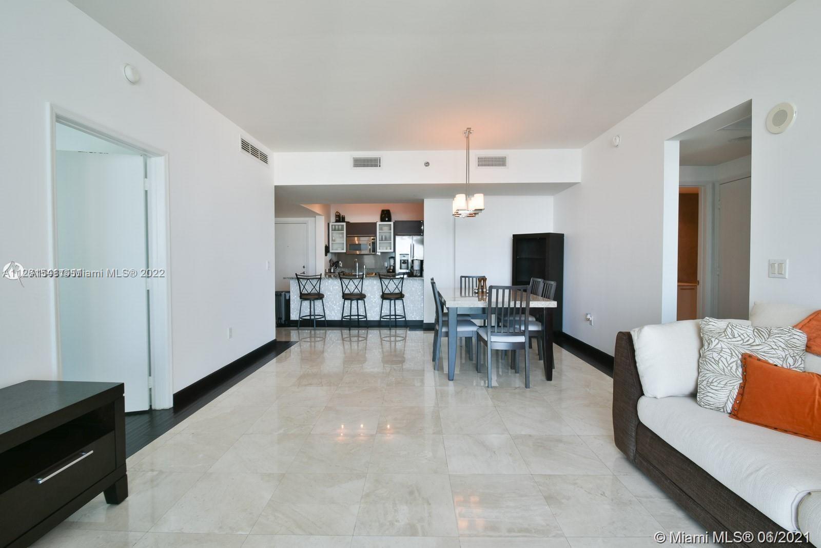 951 Brickell Ave Unit: 2104
