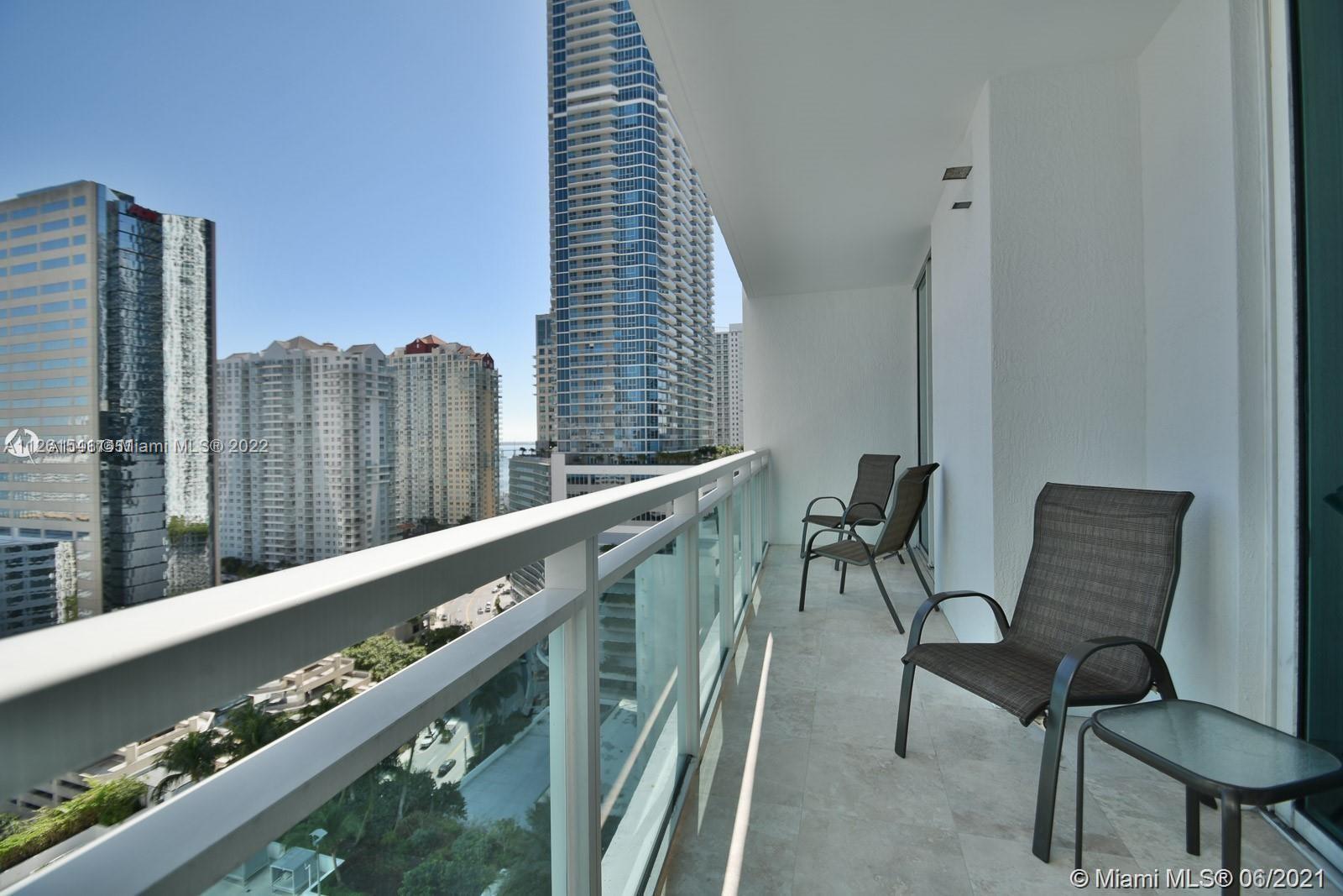 951 Brickell Ave Unit: 2104