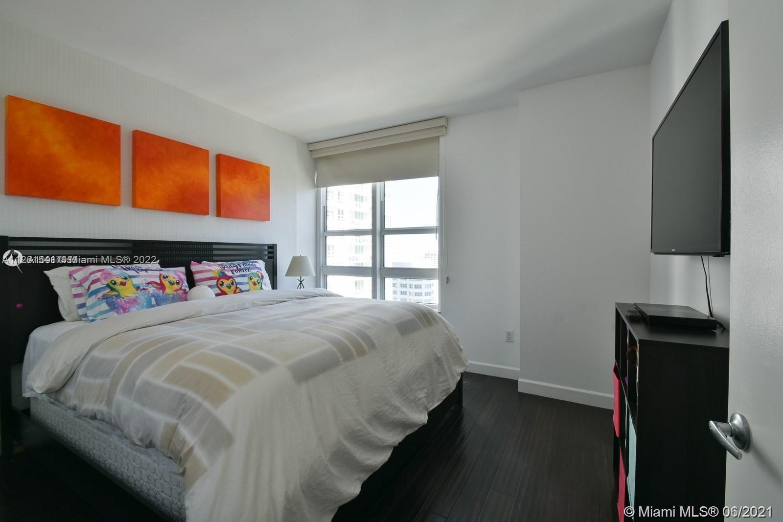 951 Brickell Ave Unit: 2104