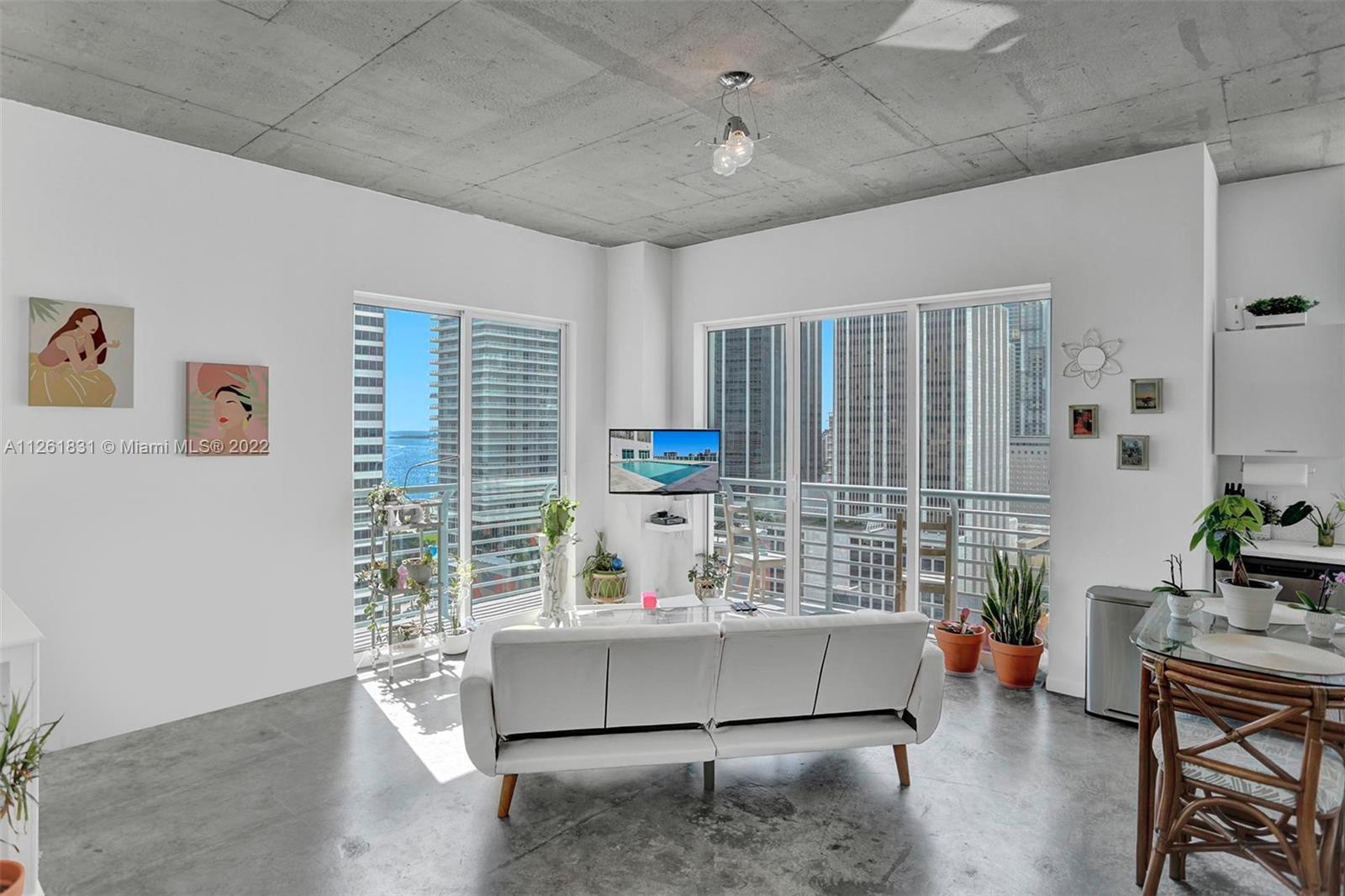 133 NE 2nd Ave Unit: 2002