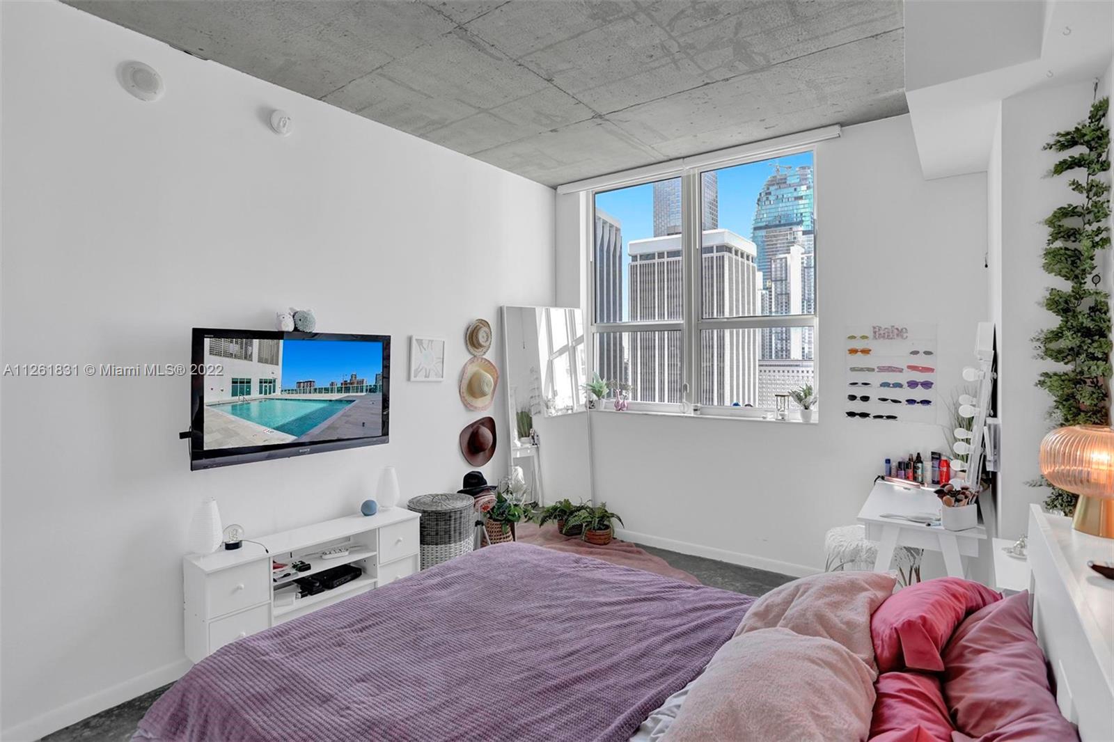 133 NE 2nd Ave Unit: 2002