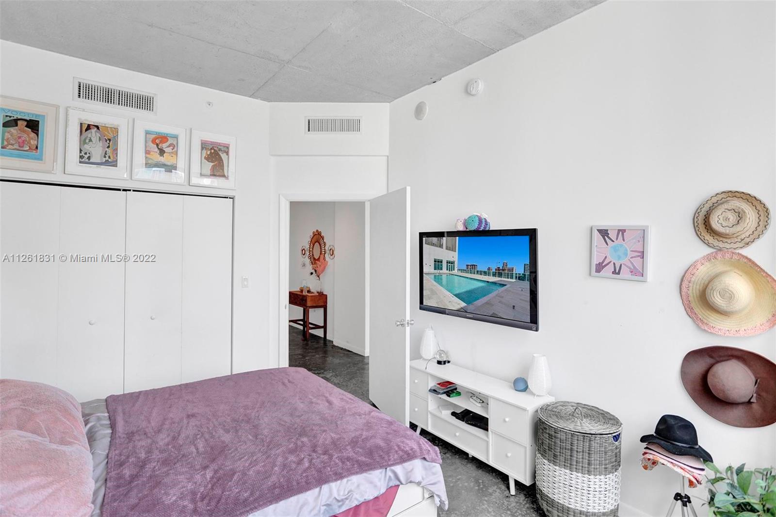 133 NE 2nd Ave Unit: 2002