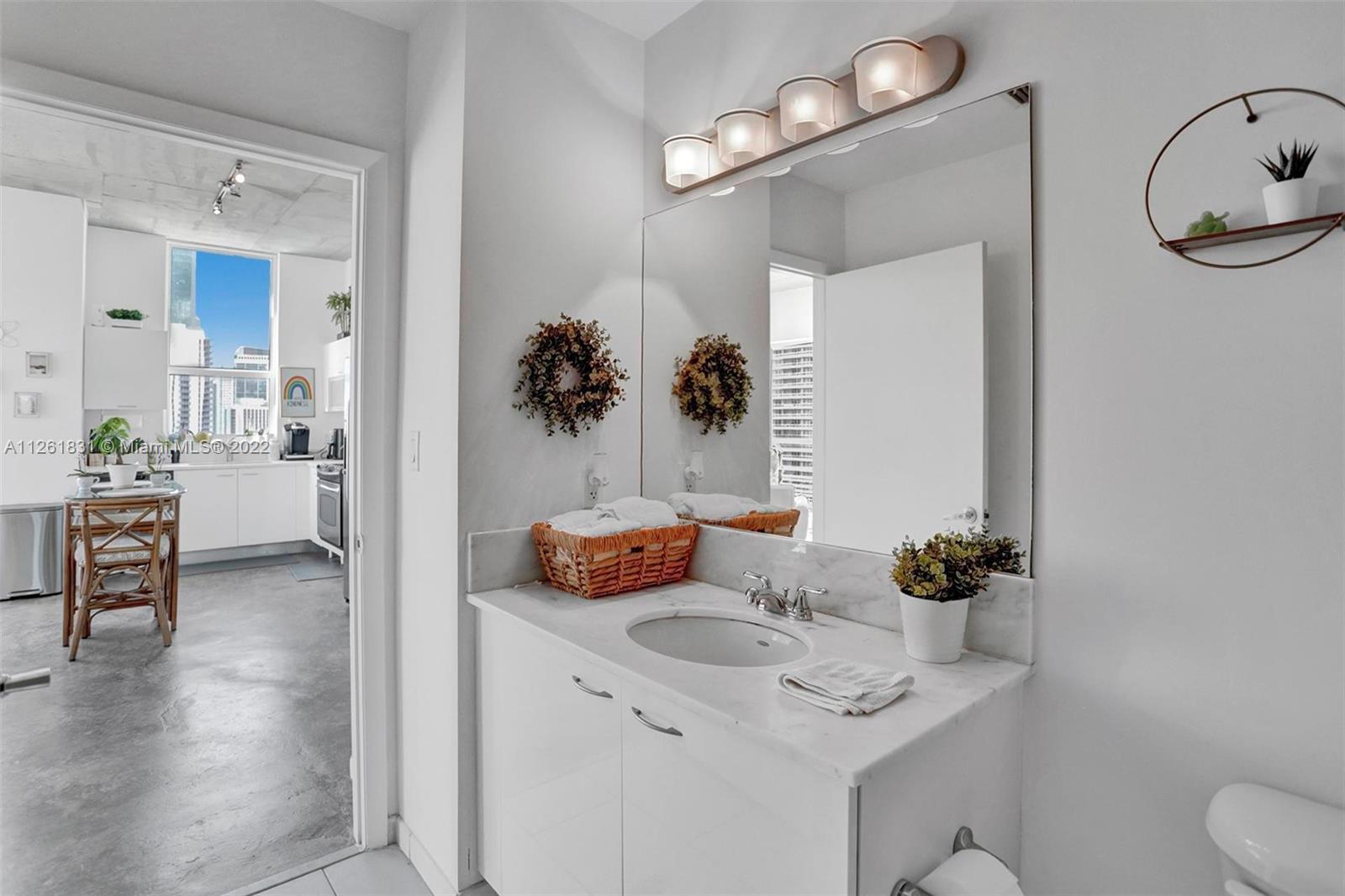 133 NE 2nd Ave Unit: 2002