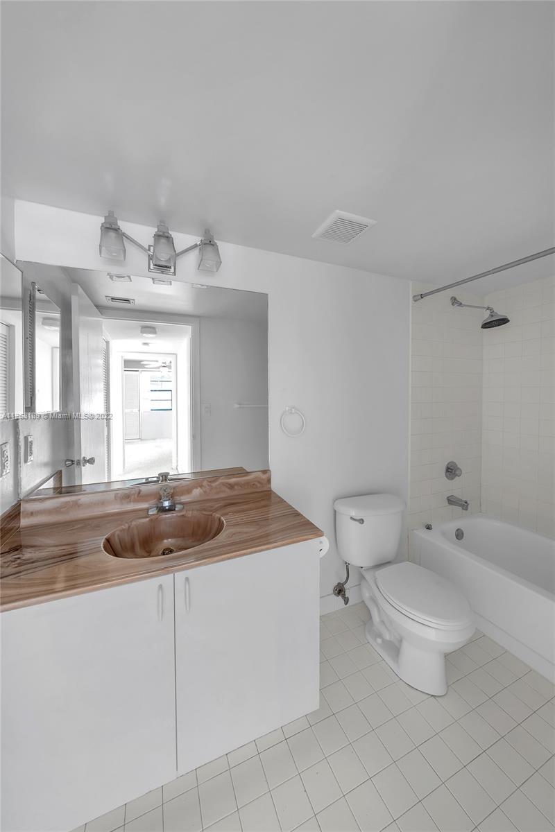 7975 SW 86th St Unit: 224