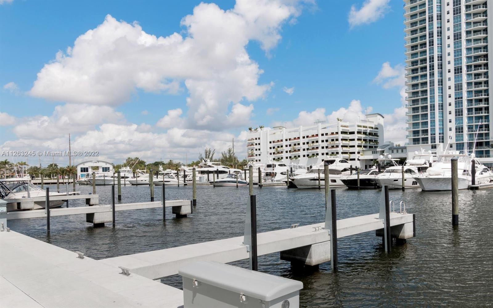 17111 Biscayne Blvd Unit: 906