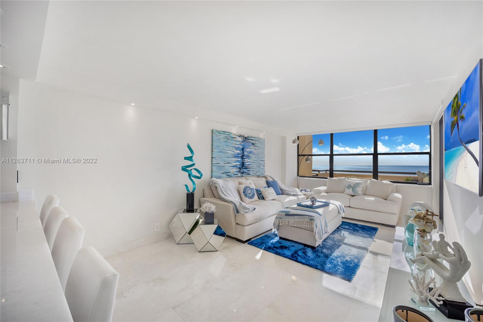 2555 Collins Ave Unit: 609