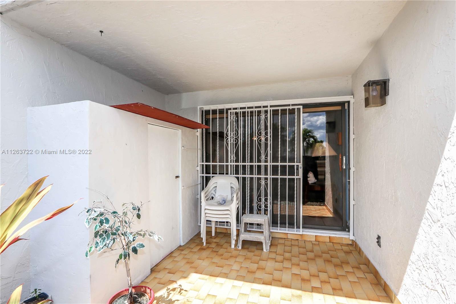 9445 Fontainebleau Blvd Unit: 102