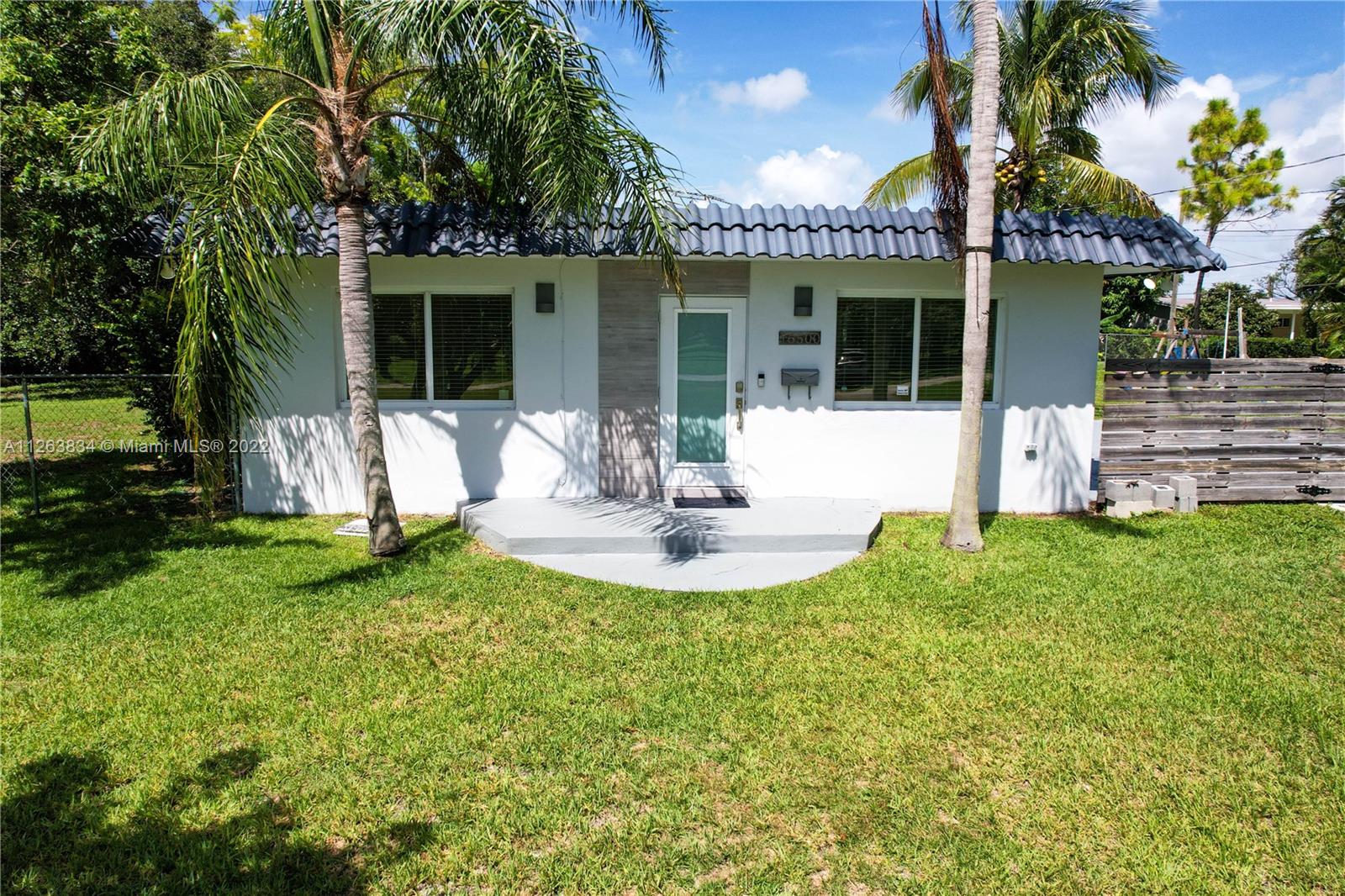 16500 SW 90th Ave
