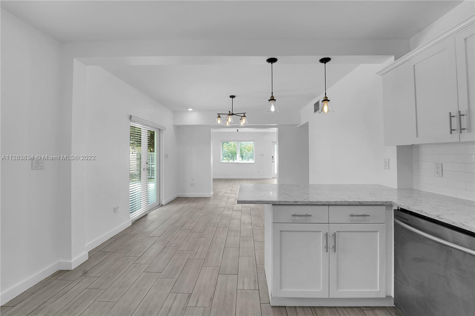 16500 SW 90th Ave