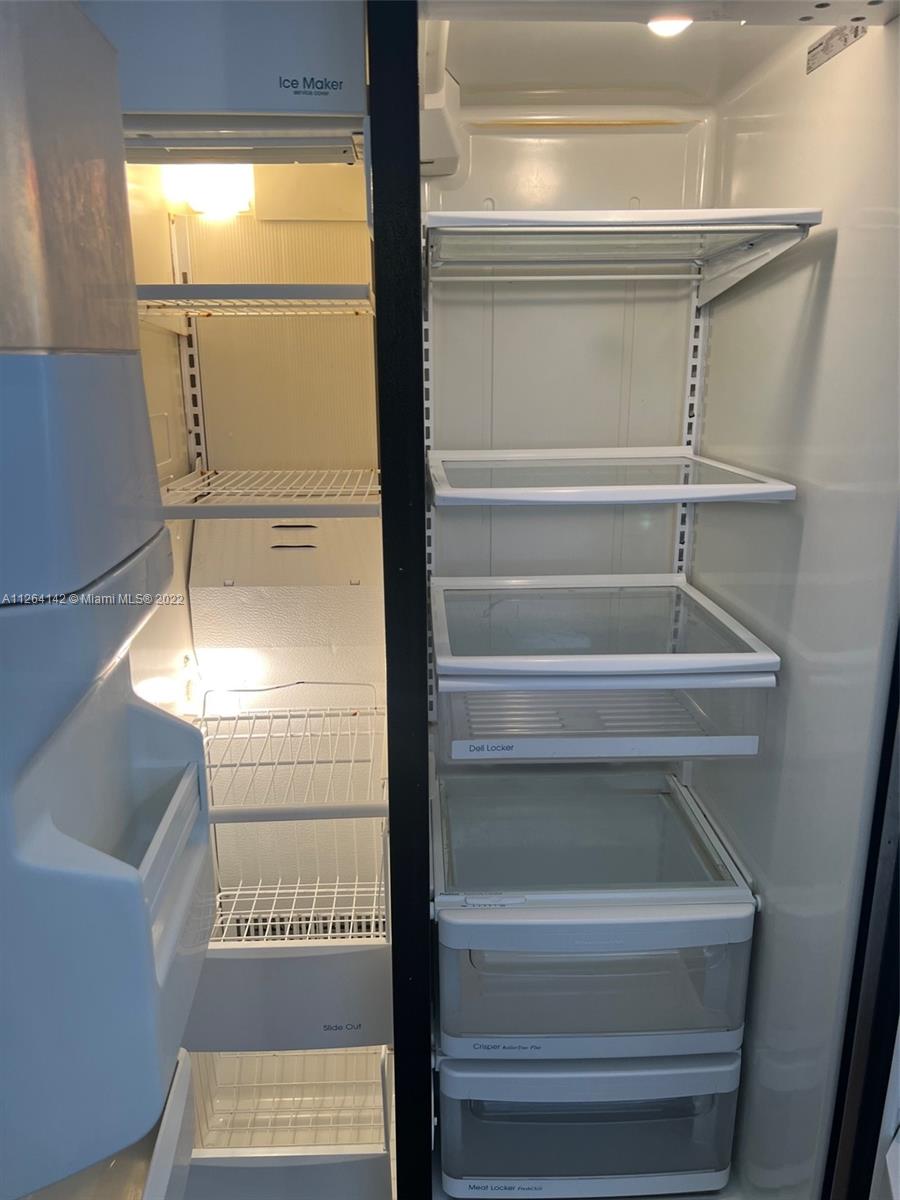 2727 SW 24th St Unit: 2727