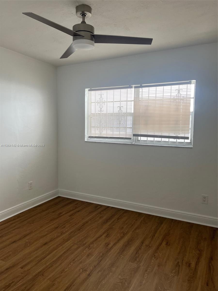 2727 SW 24th St Unit: 2727