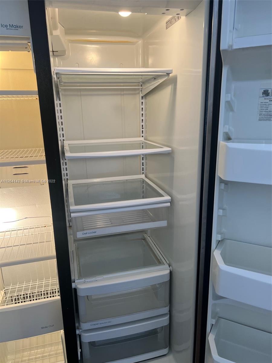 2727 SW 24th St Unit: 2727