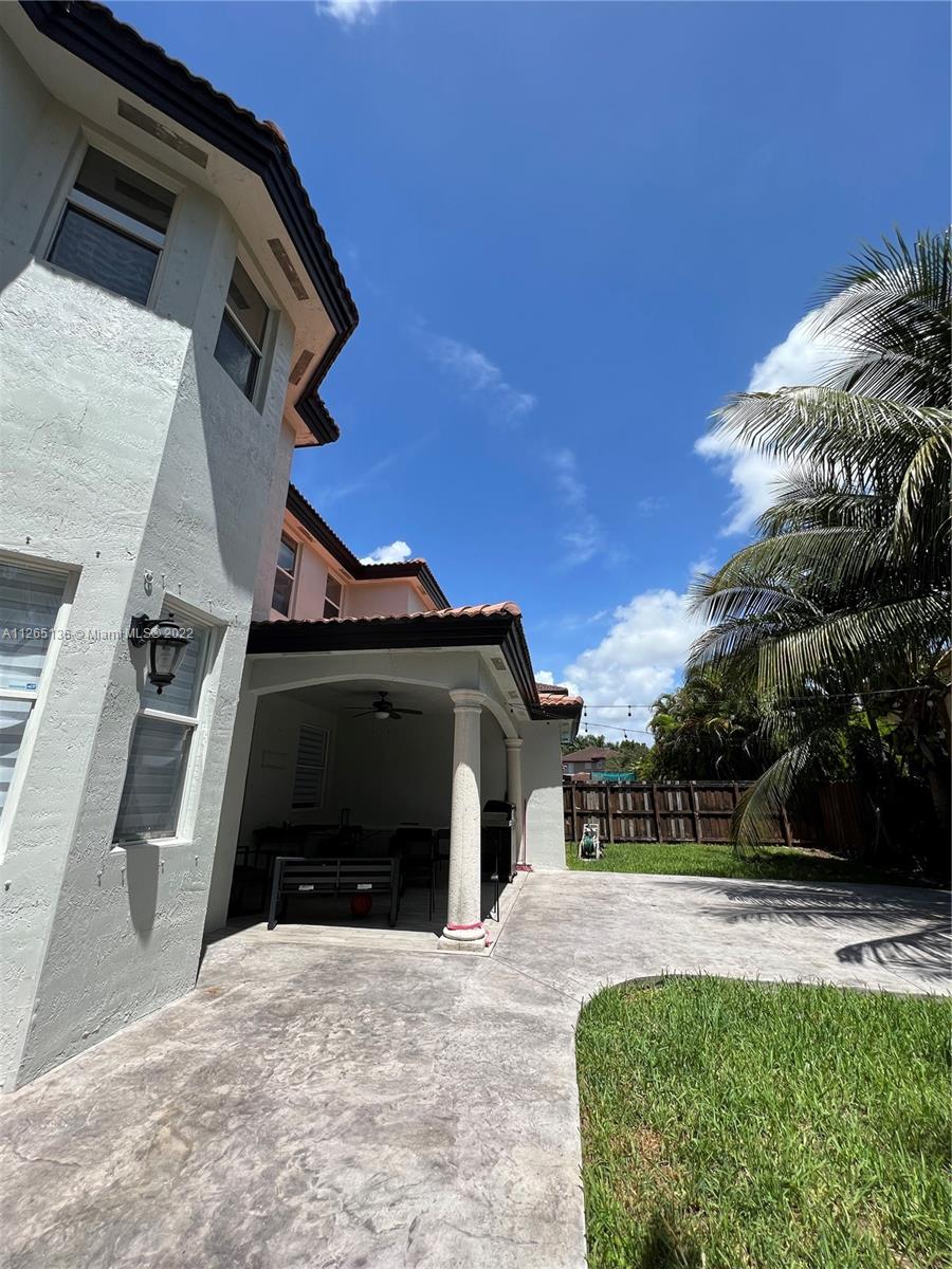 6103 SW 164th Pl